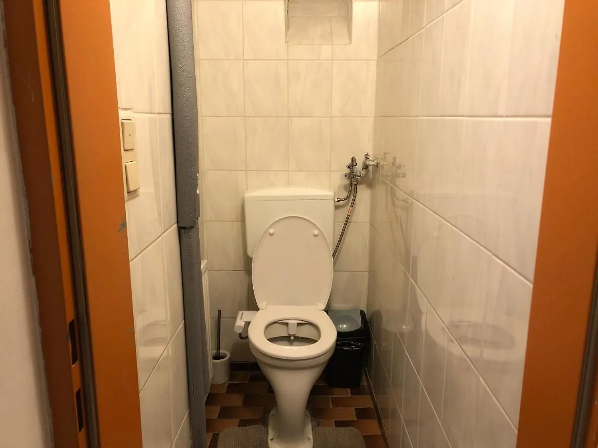 Convenient 3Br Apt. Near Danube & Millenium Tower Vienna Appartamento