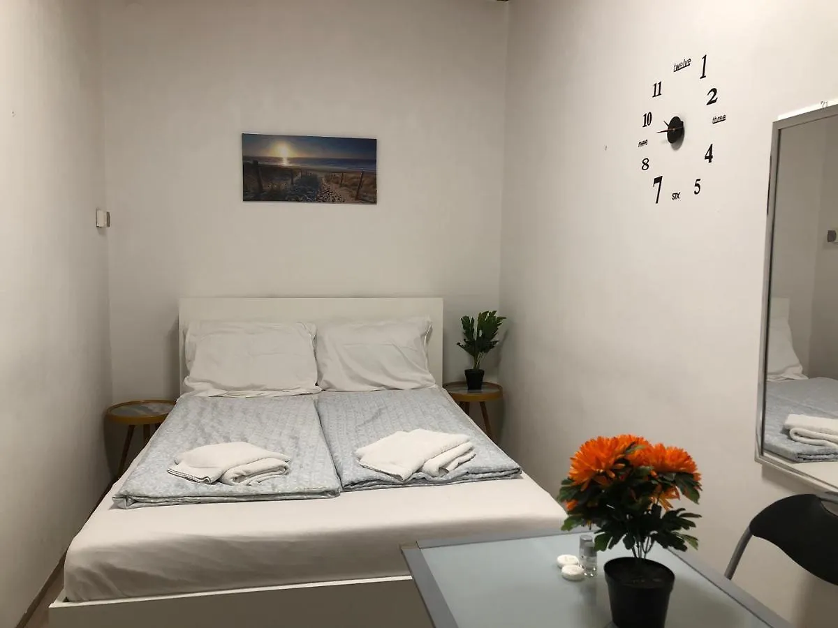Convenient 3Br Apt. Near Danube & Millenium Tower Vienna 0*,